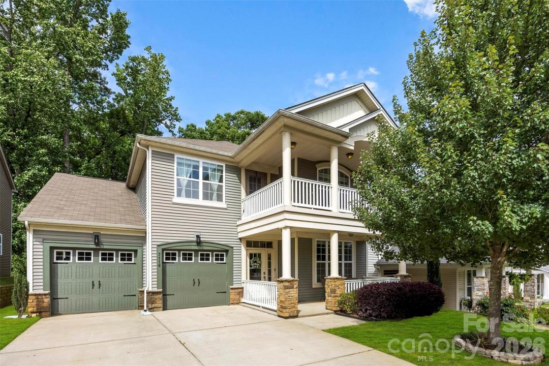 7116 Toxaway Lane, Charlotte, ノースカロライナ 28269, アメリカ合衆国