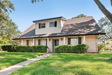 8218 Hazen Street, Houston, Texas 77036, USA