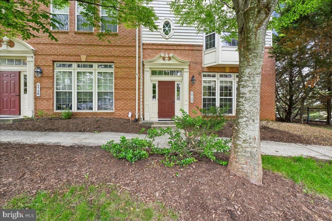 5722 Callcott Way Unit# B, Alexandria, 버지니아 22312, 미국