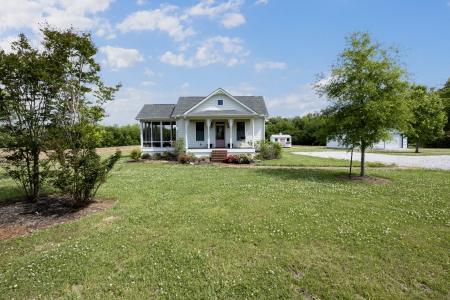 1687 Georgia Crossing Rd., Winchester, Tennessee 37398, USA