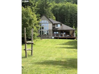 18525 NE Buncombe Hollow RD, Woodland, Washington 98674, USA