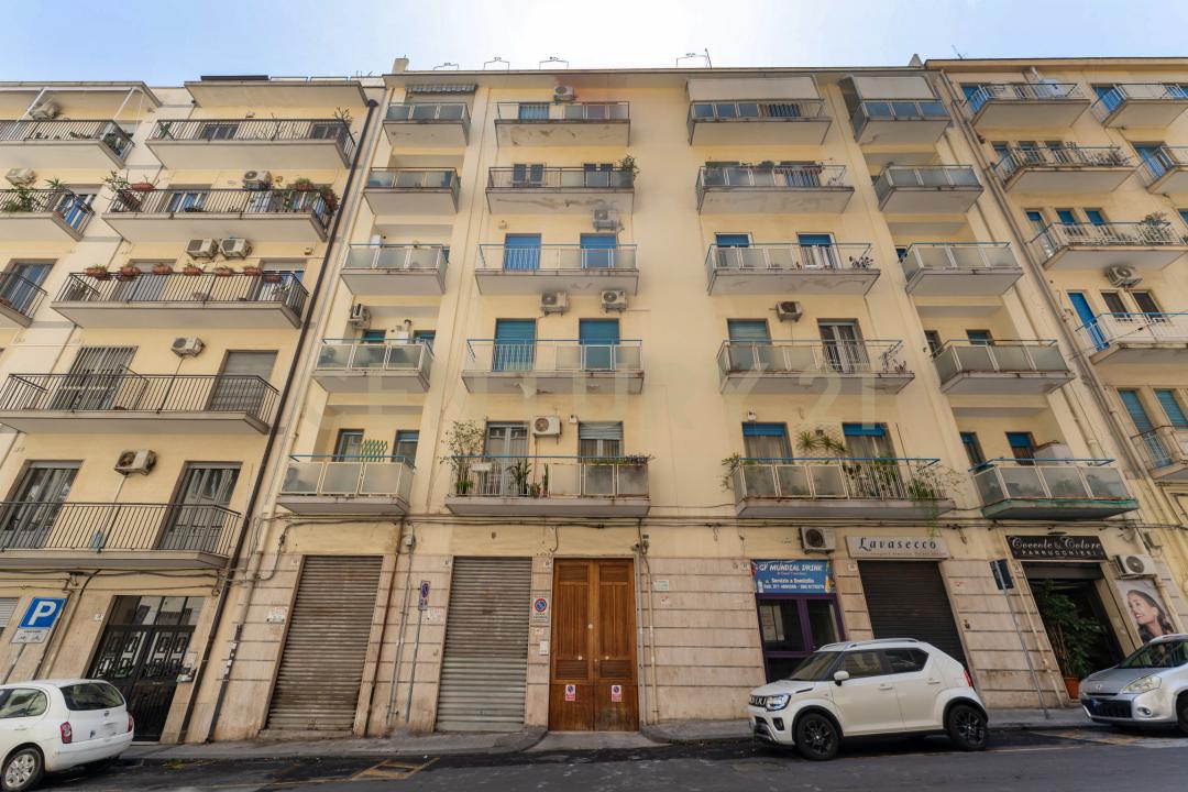 Via Genova, Catania, Sicilia 95127, Italie