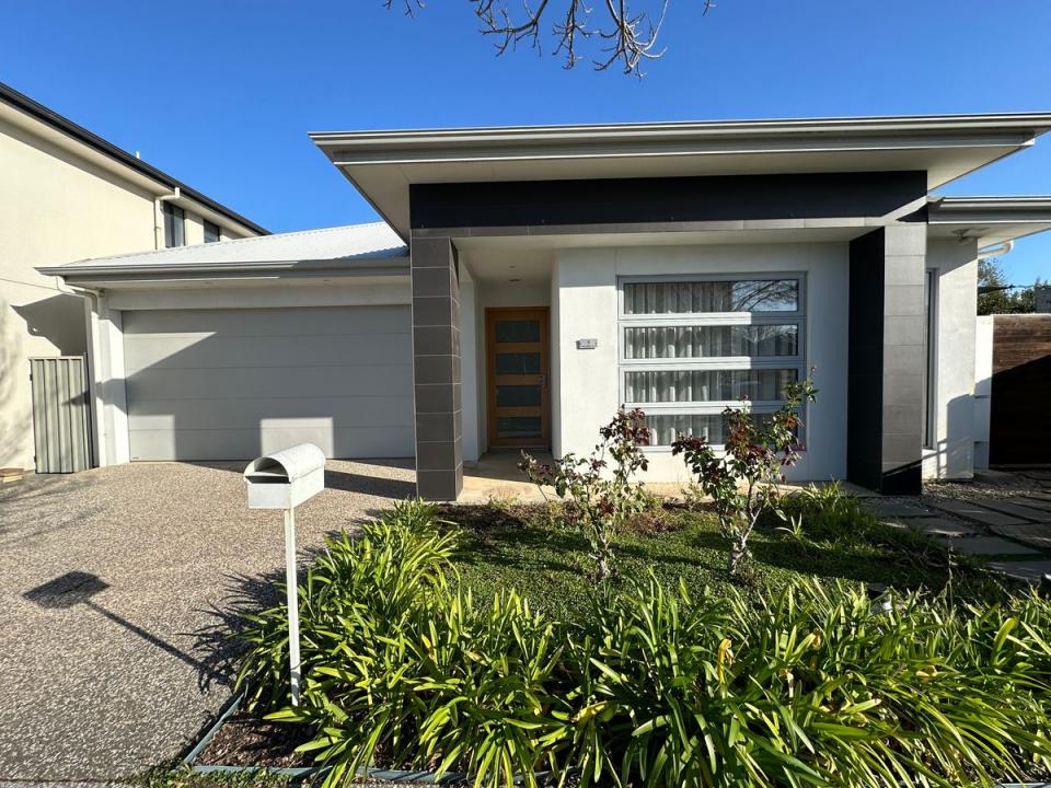4 Martinique Walk, Mawson Lakes, SA 5095, Australie