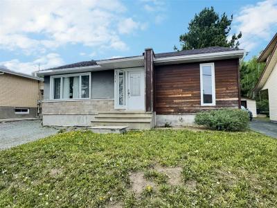 276  Rue Monseigneur-Latulipe O., Rouyn-Noranda, 퀘벡주 J9X 2X5, 캐나다