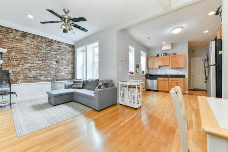 158 Cottage, Boston, Massachusetts 02128, USA