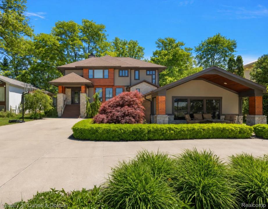 1345 E Lake Drive, Novi, ミシガン 48377, アメリカ合衆国