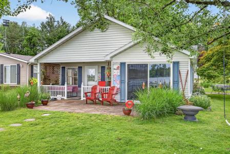 5420 Timberbend Road, Sears, Michigan 49679, États-Unis
