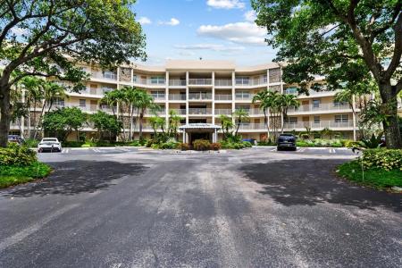 800 Cypress Grove Drive #211, Pompano Beach, Florida 33069, USA