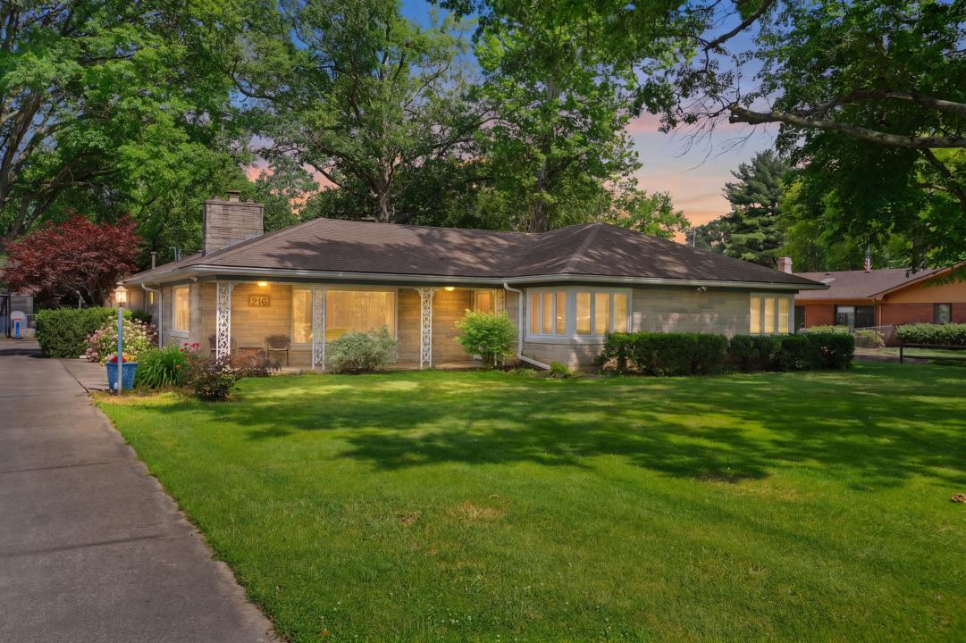 216 Arcadia, Terre Haute, Indiana 47803, États-Unis