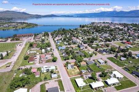 413 9th Avenue W, Polson, Montana 59860, États-Unis