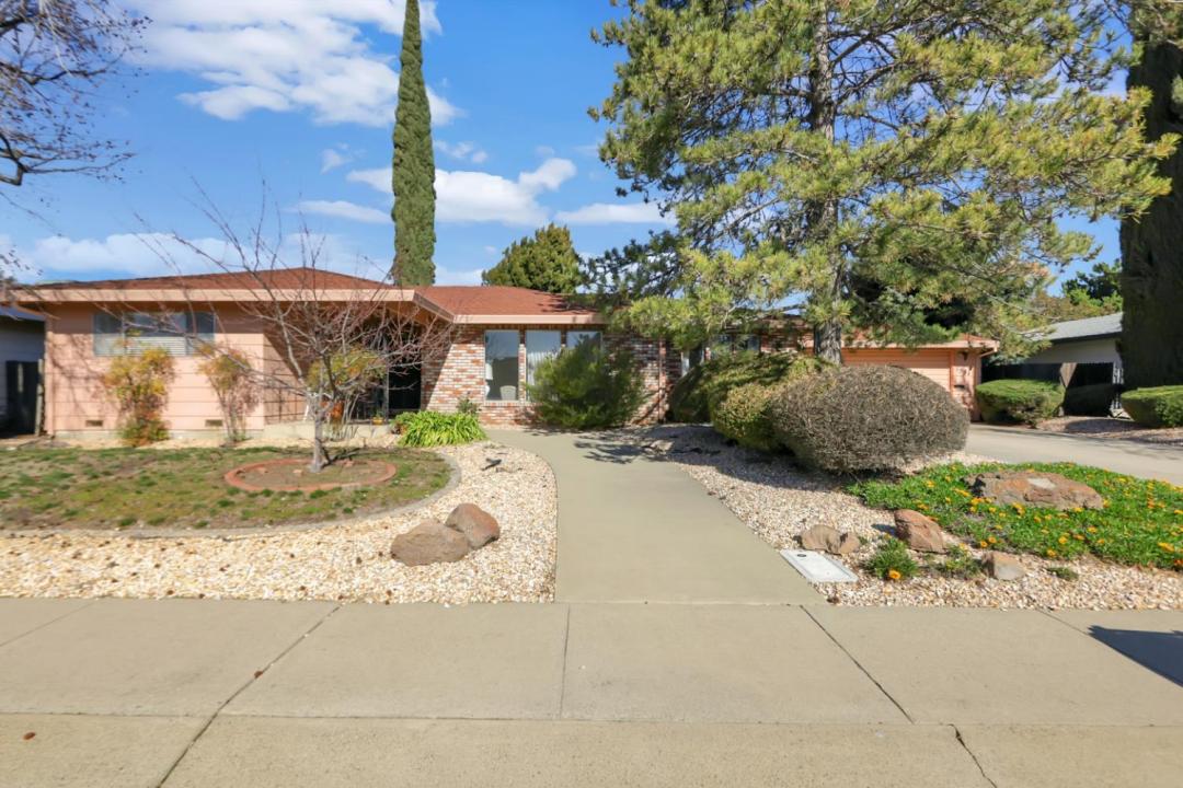 1581 Valley View Drive, Yuba City, Californie 95993, États-Unis