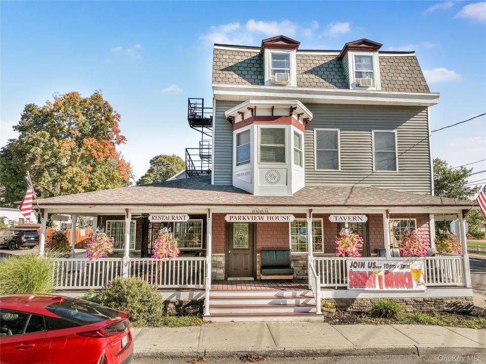 23 Main Street, Wallkill, New York 12589, USA