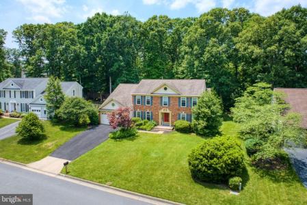 8722 Foxhall Terrace, Fairfax Station, Virginia 22039, USA