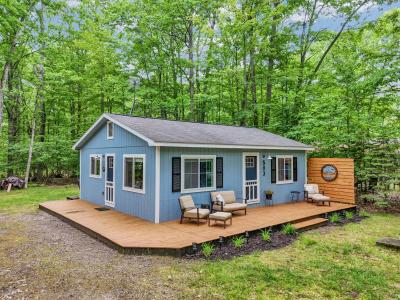 503 Sheffield Drive, Roscommon, Michigan 48653, USA