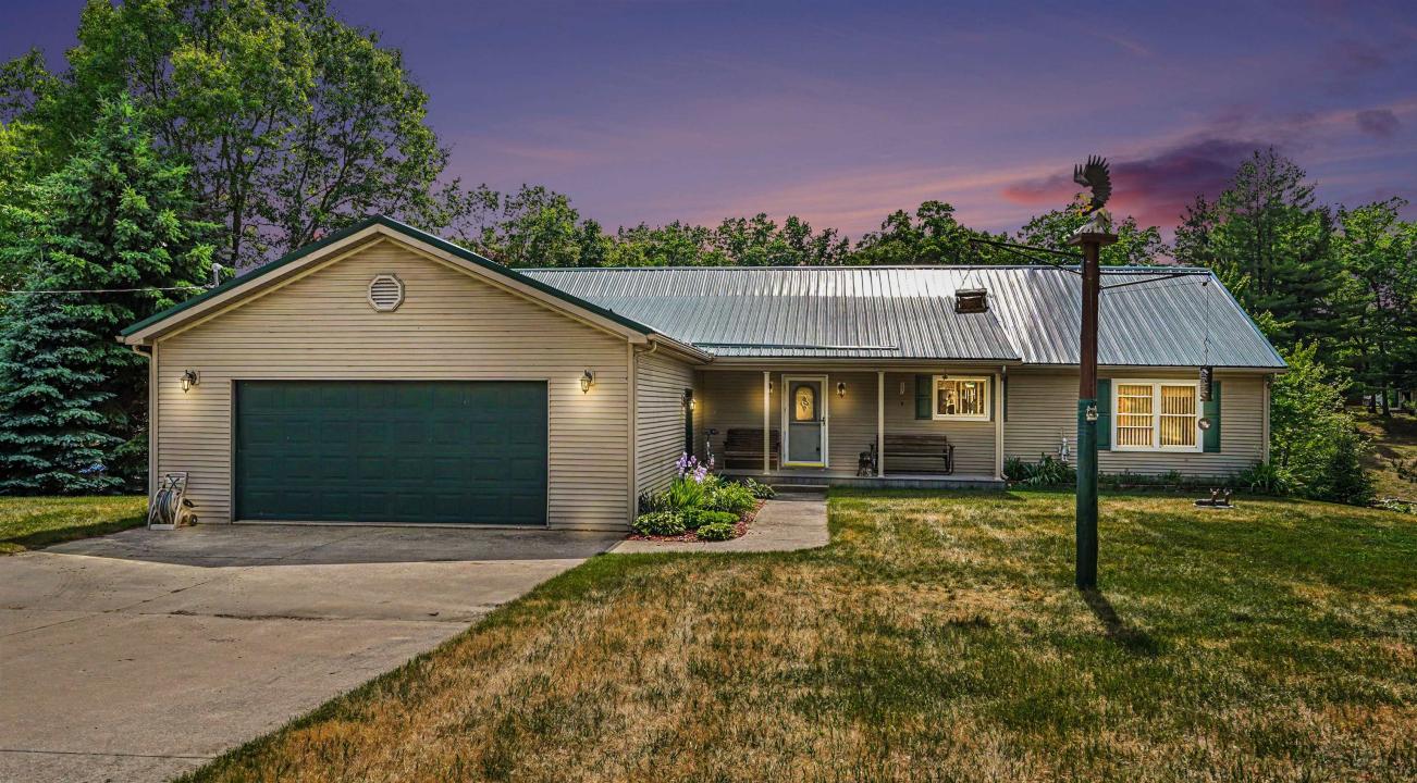 4181 Edgewater, Harrison, Michigan 48625, États-Unis