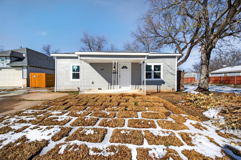 603 E Willingham Street, Cleburne, Teksas 76031, USA