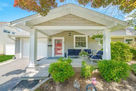 87 Tardy Lane, Wantagh, New York 11793, USA