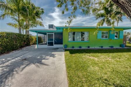 2567 Cay Cove, Matlacha, Florida 33993, USA