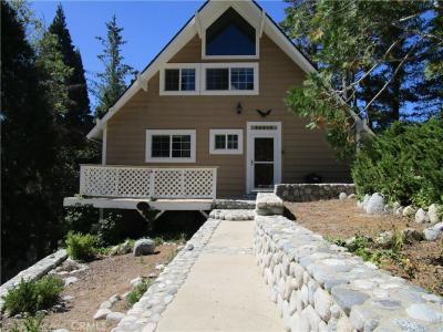 26614 Hillcrest, Lake Arrowhead, Californie 92352, États-Unis
