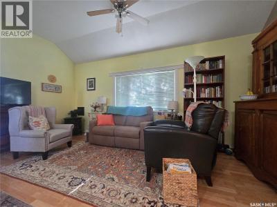 200 RAILWAY AVENUE, Forget, Saskatchewan S0C 0X0, Canada