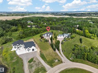 52216 RGE ROAD 233, Rural Strathcona County, Alberta T8B 1C9, Canada