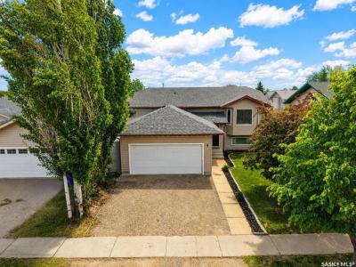 6 DMYTERKO BAY, Prince Albert, Saskatchewan S6V 8E8, Canada
