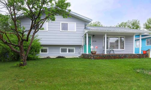 5739 55 STREET, Rocky Mountain House, Alberta T4T 1J7, Canada
