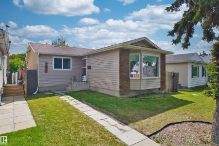 17007 95 STREET NW, Edmonton, Alberta T5Z 2A7, Canada