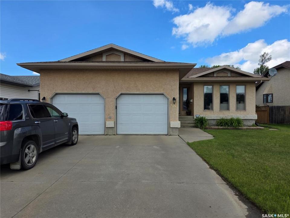705 SUN VALLEY DRIVE, Estevan, ساسكاتشوان S4A 2R1, كندا