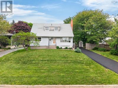 15 HILLTOP TERRACE, Dartmouth, Neuschottland B2Y 3T2, Kanada