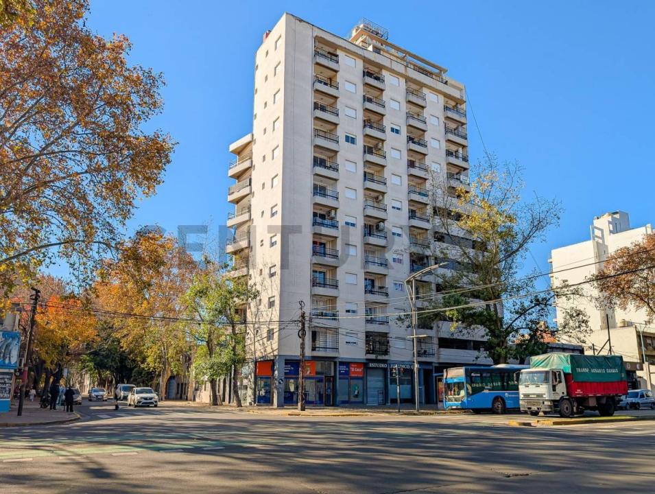 Pellegrini 3486 B, Rosario, Santa Fe 2000, Arjantin