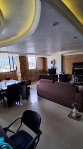 Riverol, Av. principal de las fuentes , urbanizaciòn El Paraiso, Avenida Washington Conjunto Resd. Y Comercial Paraiso las Fuentes, Caracas, Distrito Capital 00001, Venezuela