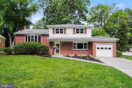 412 Allegheny Drive, MECHANICSBURG, Pennsylvania 17055, USA