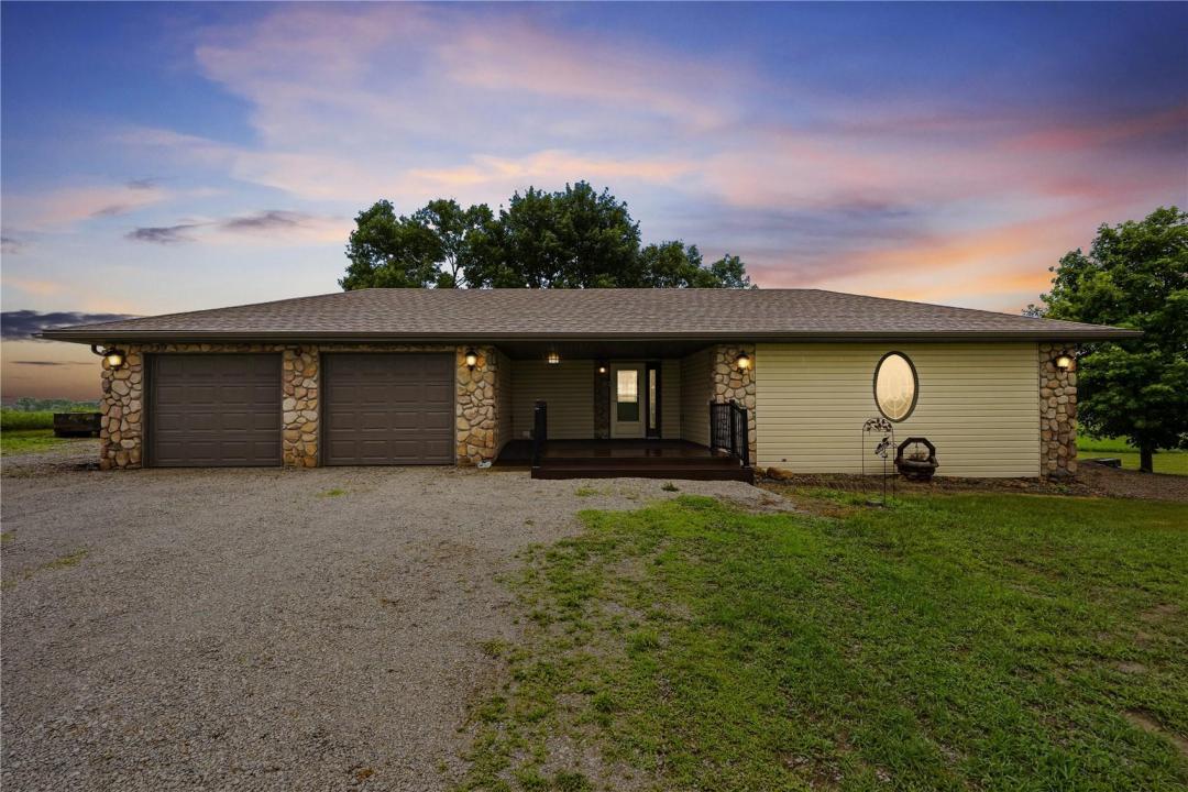 2666 50th St Dr, Brandon, Iowa 52210