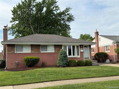 32466 Avondale, Westland, Michigan 48186, USA