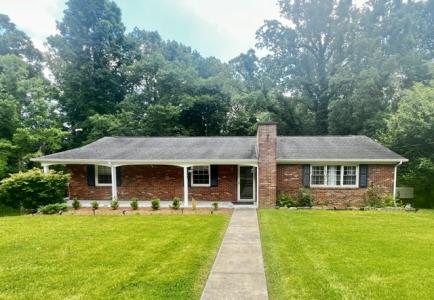 1909 Westmoreland Dr., Oak Hill, West Virginia 25901, USA