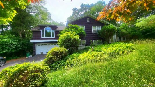 28 Colburn Drive, Poughkeepsie, New York 12603, USA