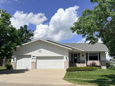 814 W Turnpike Avenue, Bismarck, Dakota Du Nord 58501, États-Unis