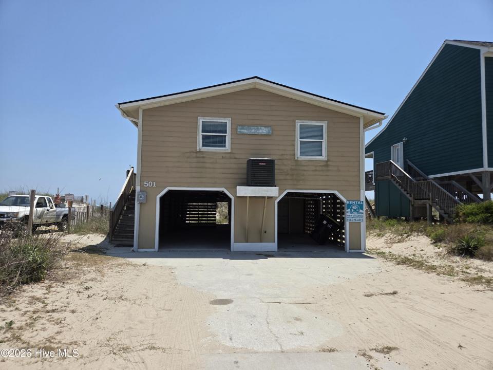 501 W Beach Drive, Oak Island, Caroline Du Nord 28465, États-Unis