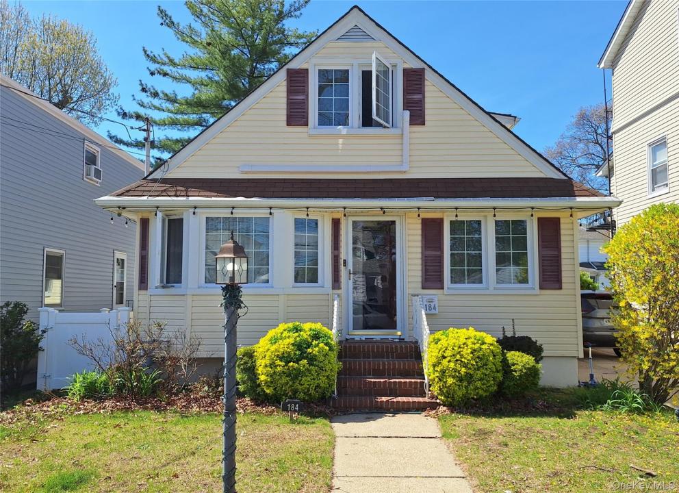 184 E Chester Street, Valley Stream, نيويورك 11580, الولايات المتحدة