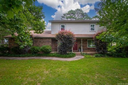 1220 Pine Forest Drive, Benton, Arkansas 72019, USA