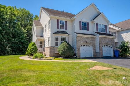 -16 Hawthorne Road, North Brunswick, New Jersey 08902, USA