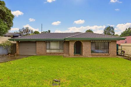 28 Village Road, Hackham West, SA 5163, Australia