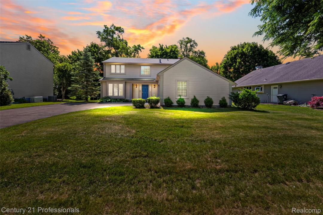 1872 Flemington Drive, Troy, Michigan 48098, USA