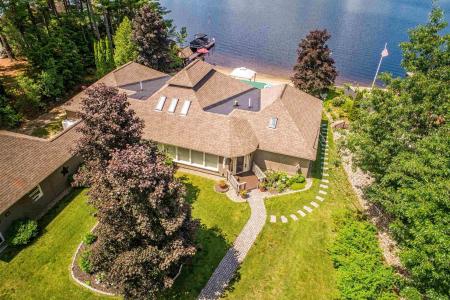 42 Rocky Point Road, Milton, New Hampshire 03851, États-Unis