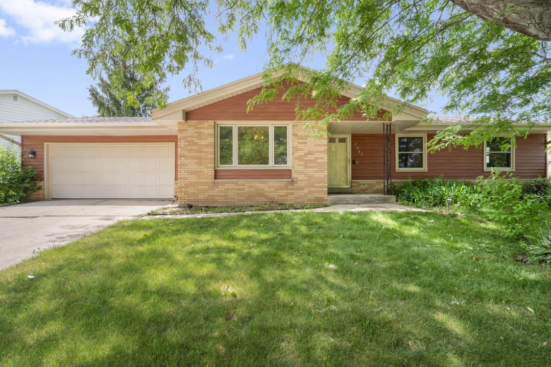7565 S Lenox Ave, Oak Creek, Wisconsin 53154, Estados Unidos