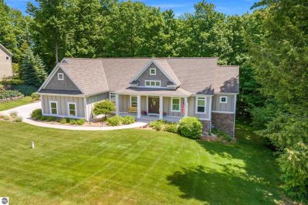 9390 E Summerfield Drive , 15, Traverse City, Michigan 49684, USA