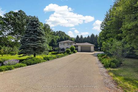 1567 FORESTRY FARM ROAD, Norfolk, Ontario N0G 1G0, Canadá