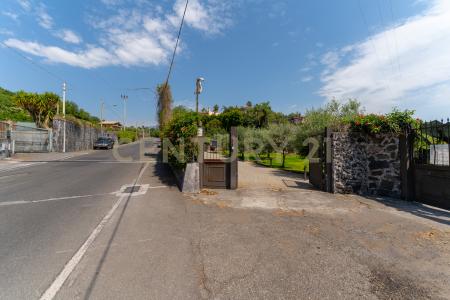 Via Dietro Serra, Viagrande, Sicilia 95029, Italy