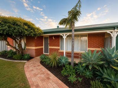 19 Cook Court, Port Kennedy, WA 6172, Australia